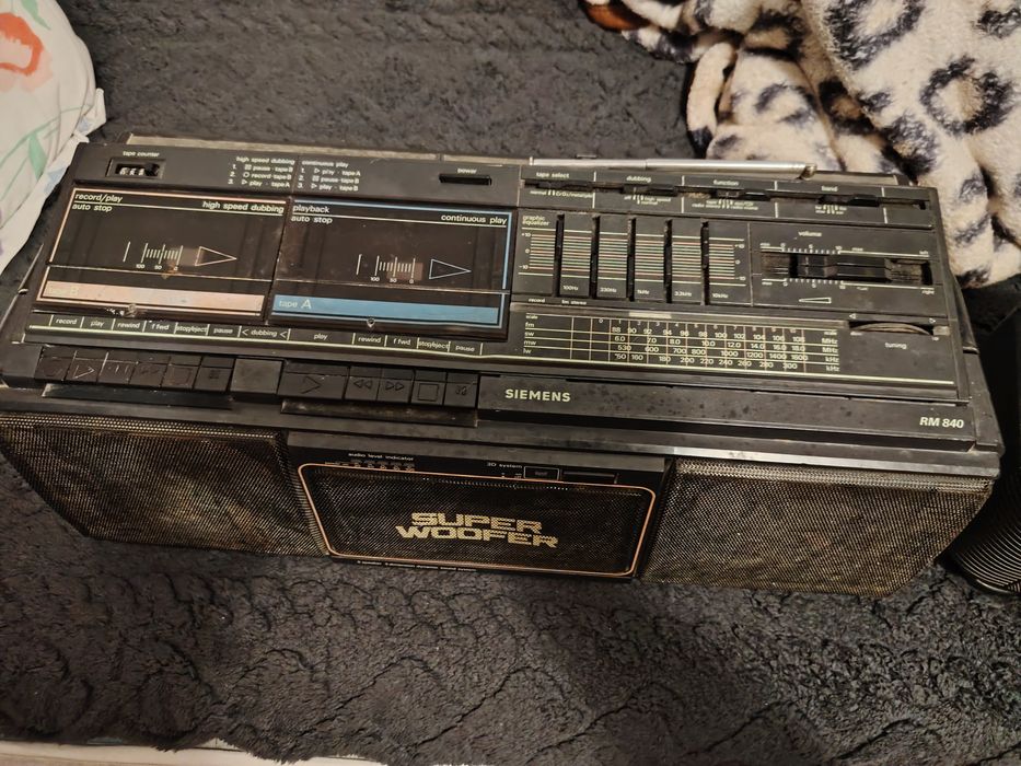 Vind radiocasetofoane