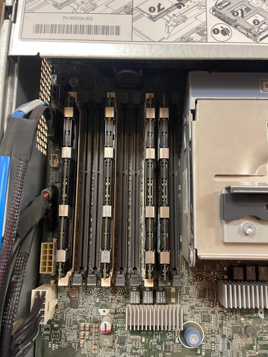 Сървър HP ProLiant DL380 Gen7 + 8 HDD