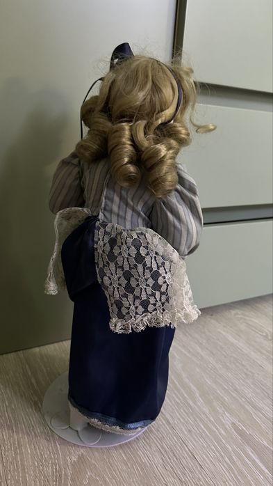 Коллекционная кукла