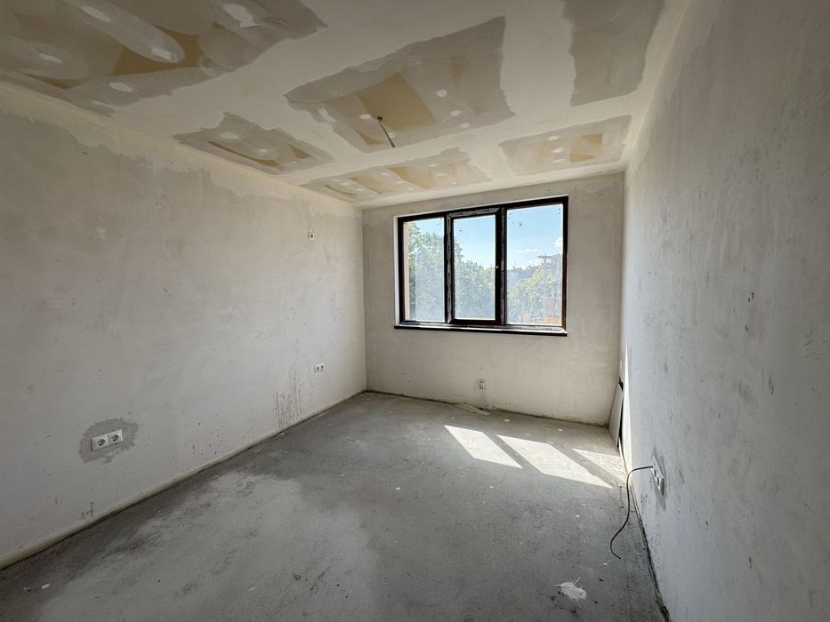 Продава се Тристаен апартамент в Казанлък - 103 кв.м за 1411 €/кв.м - Снимка #3