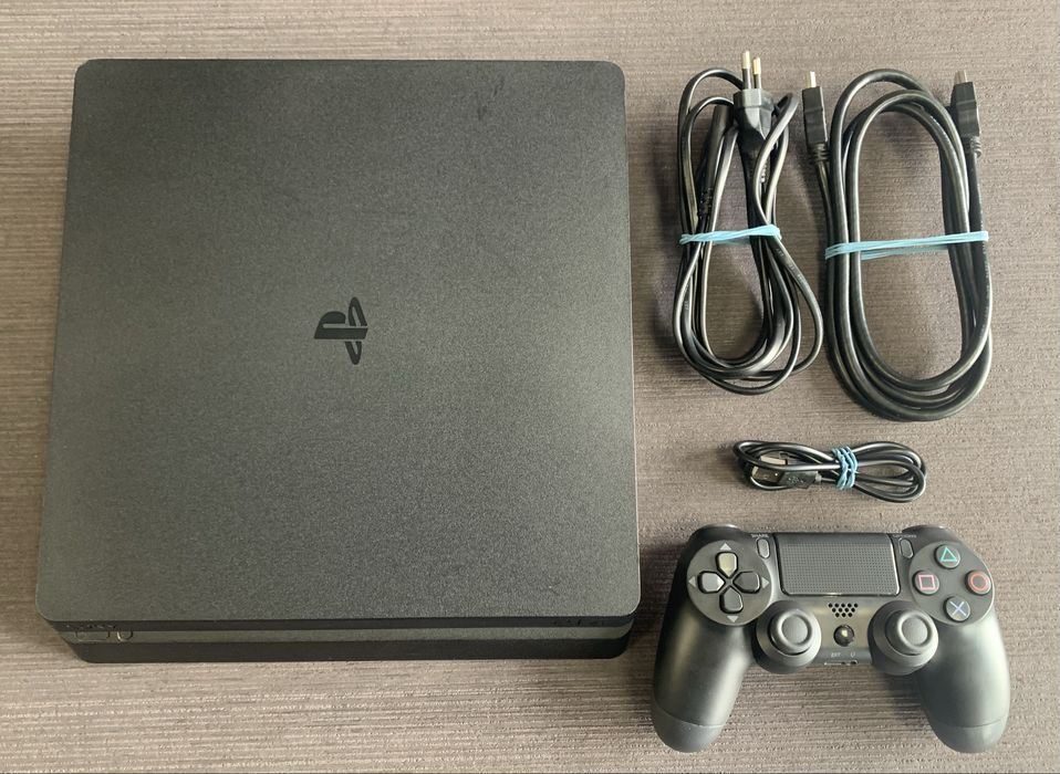 PS4, Playstation 4 Slim - 500 GB - 135.00€