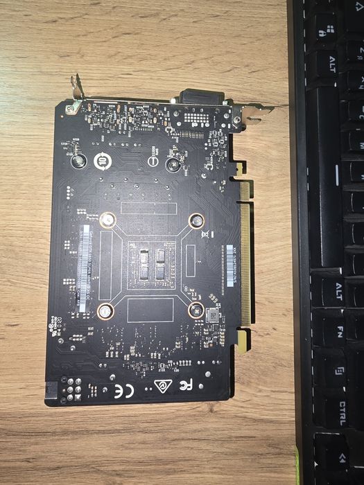 Kompyuter uchun videokarta (MSI GTX 1650 super 4gb)