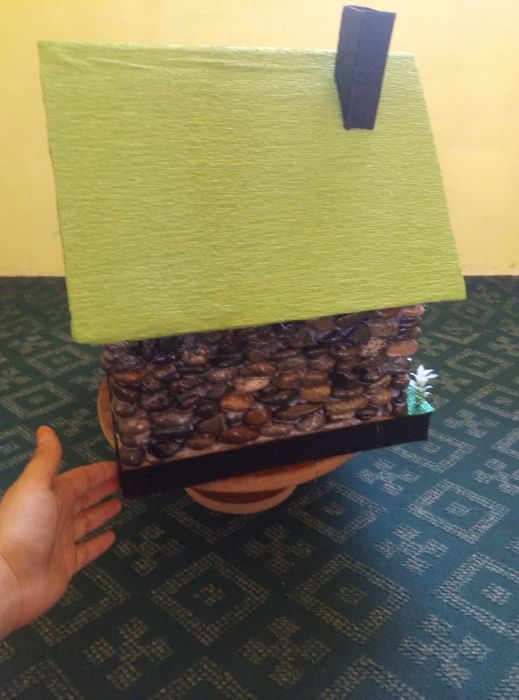 Toshli suviner uycha. (Qo'l mehnati)