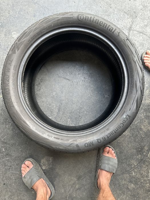 285/40/20 - 255/45/20 Continental
