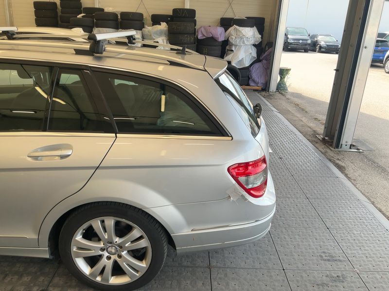 Mercedes-Benz C-Klasse C 220 CDI T BlueEfficiency Avantgarde 2010