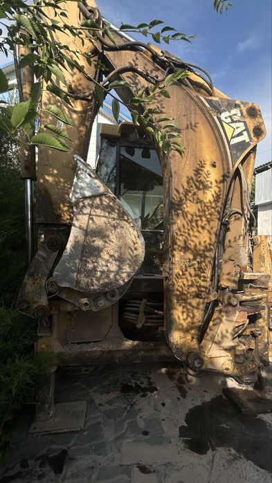 Трактор рабочий cat 3в1