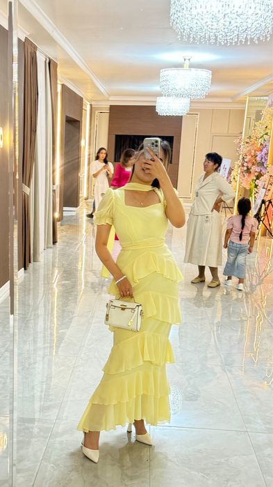 Продаю женское платье/длинный