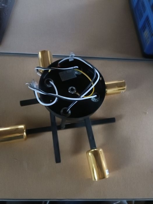 Aplica/lustra 4 becuri