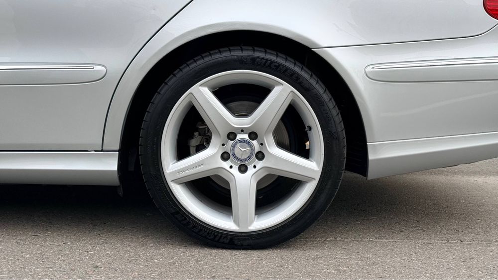 Mersedes benz W 211  E 200 kraska toza