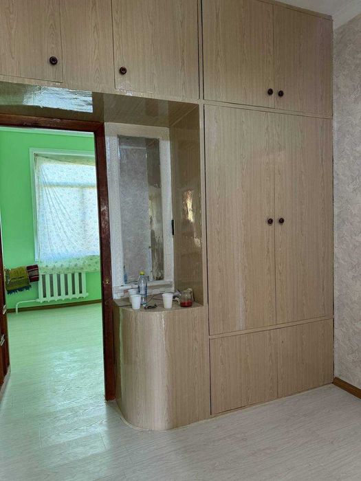 Продаётся  4-х ком квартира. Кара камыш 1/3