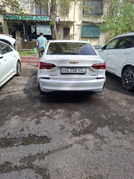 Автомобиль Монза