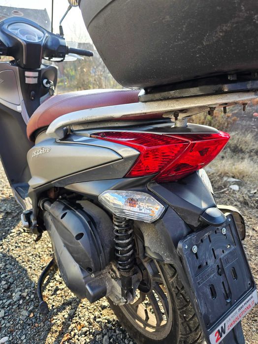 Scuter Kymco People One 125i Ca Nou - TVA Deductibil