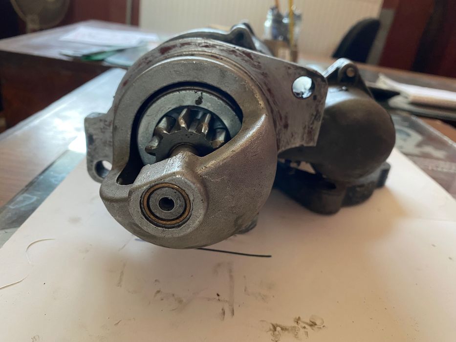 Стартери и подкачваща помпа- за Hyster