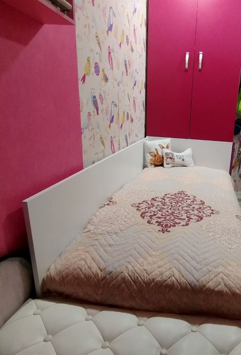 Детска стая,гардероб в- 230см.ш-87см.легло 180см.ш-90.цена-150 евро
