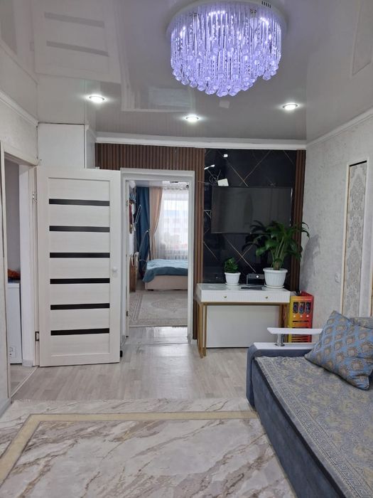 Екі бөлмелі пәтер сатылады Байтұрсын 19 шы үйден.