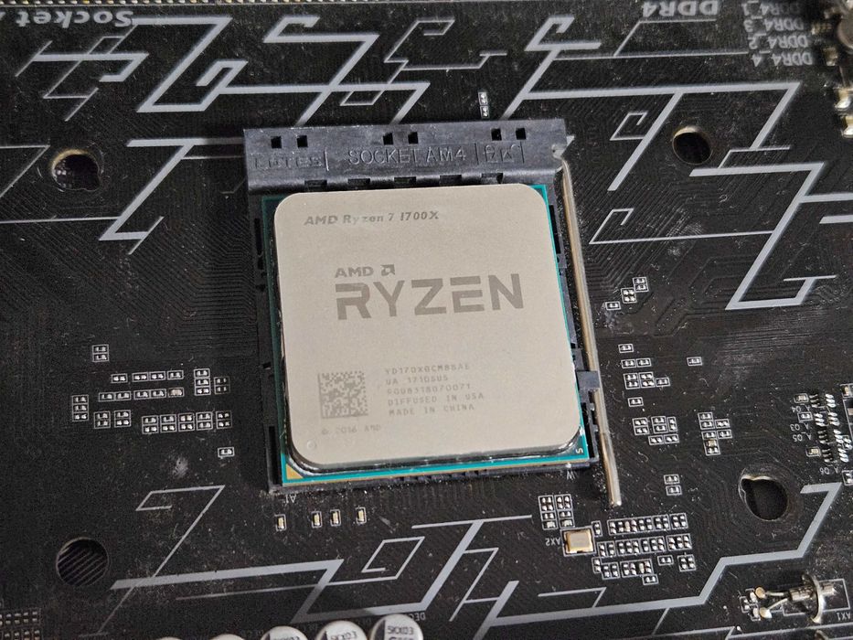 ryzen 7 1700 second hand si noi de vanzare • Anunturi • OLX.ro