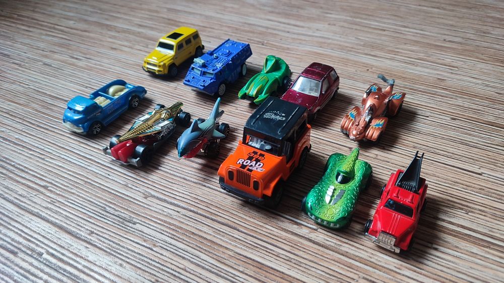 Продам хот вилсы неоригинальные