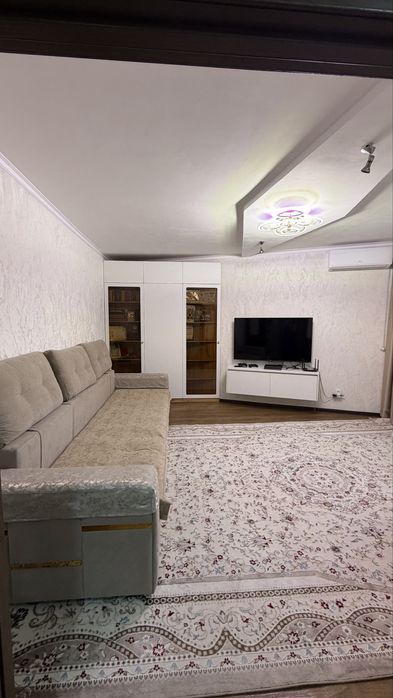 Продается 4 комнатная квартира