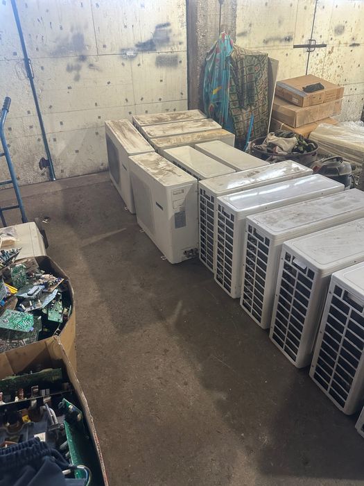 13 броя чисто нови климатици Sanyo