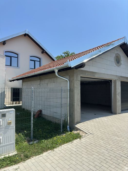 Sisteme Profesionale de Acoperisuri A-Z & Jgheaburi și Burlane