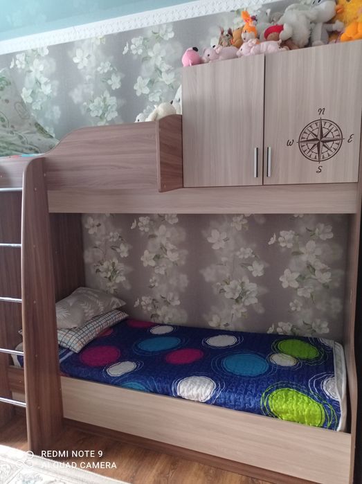 Детская двухъярусная кровать