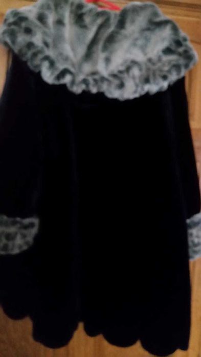 Haina blana dama marime L-XXL foarte calduroasa