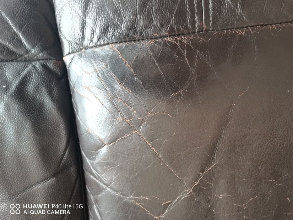 Кожен диван + фотьойл