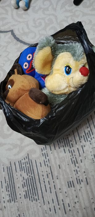 Продам пакет мягких игрушек.