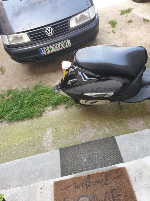 Scuter 49 cm3 Aprilia