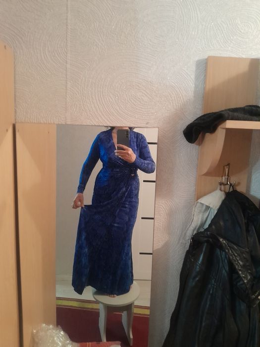 Продам платье б/у