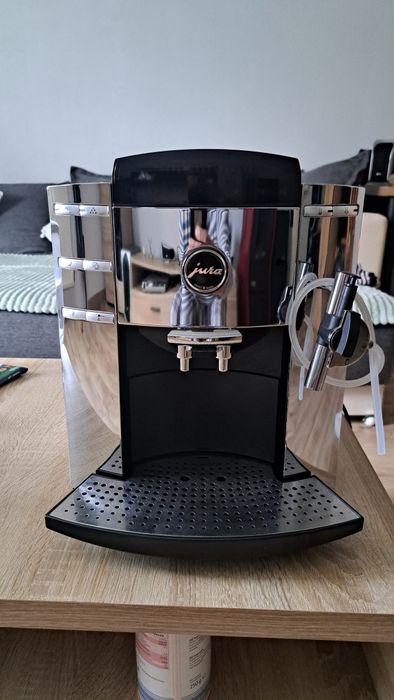 Mașină de cafea boabe.