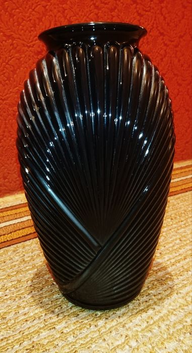 Голяма ваза (USA) 
125 лв