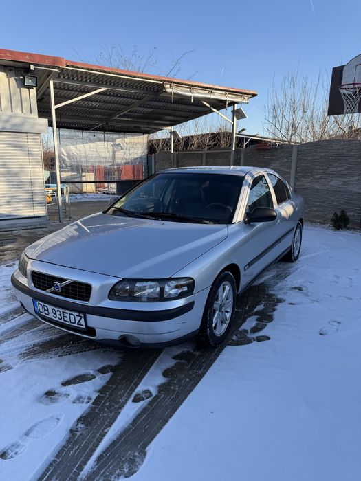 Volvo S60 16.09.2002  2.4  Benzina