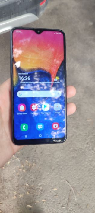 Телефон Samsung Galaxy A10 без торга