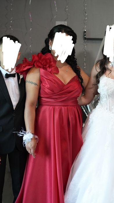 Официална рокля