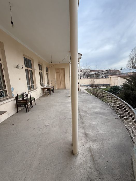 Центр луначарского ул Садаф 6 сот дом 160м2