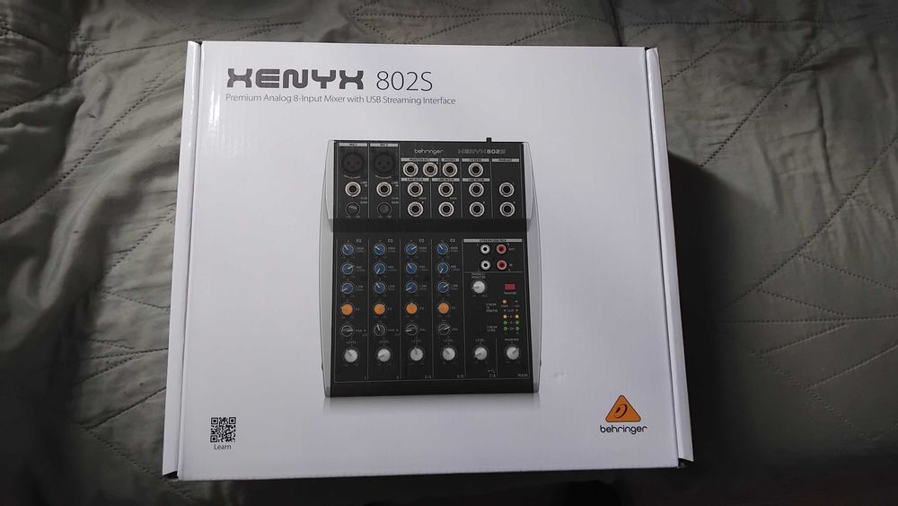 Mixer Behringer Xenyx 802S