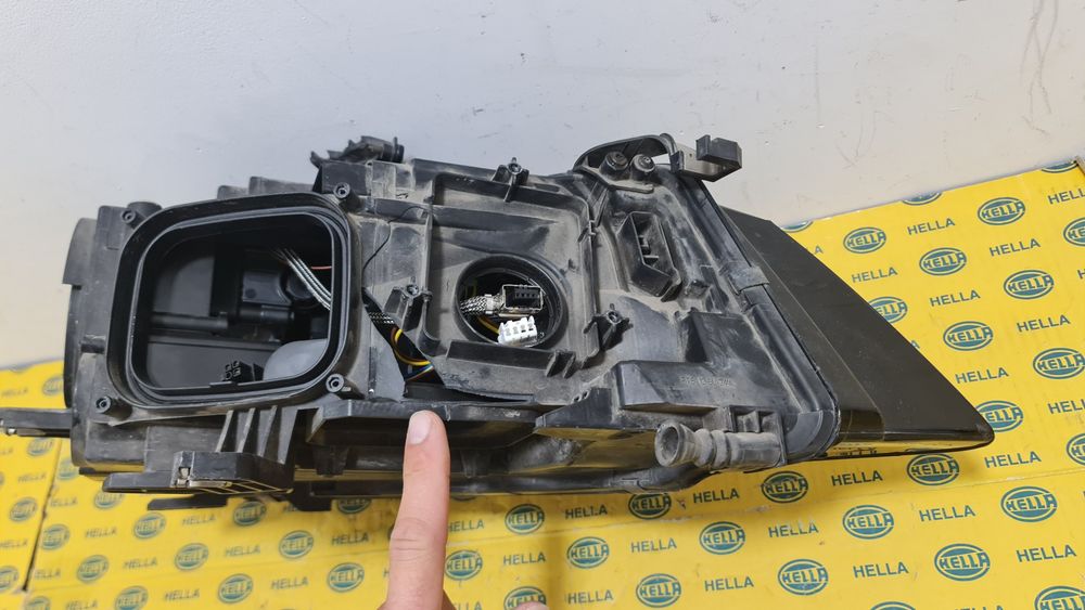 Far stanga xenon led Audi A4 b8 S4 8k0941029c spart