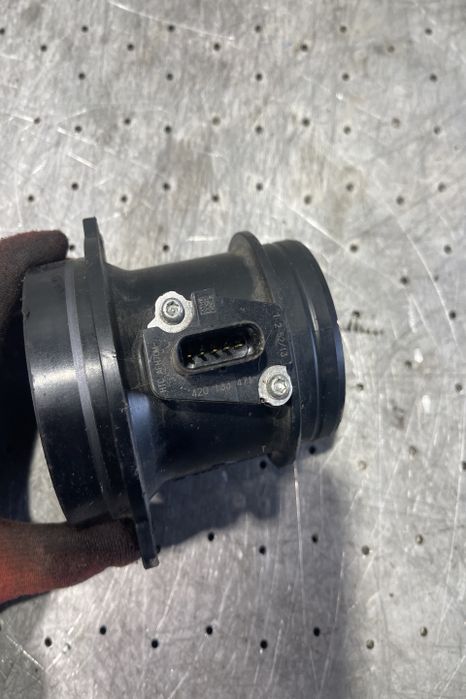 Debitmetru aer 059 906 461N Volkswagen VW Touareg generatia 2 7P (fac