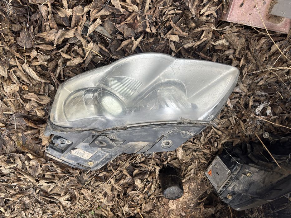 Передние Фары пассат б6