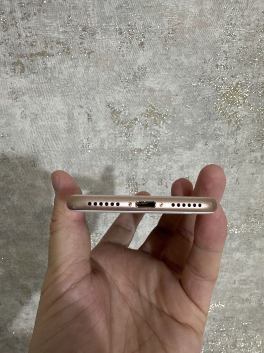 Apple iPhone 8 64 gb rose gold