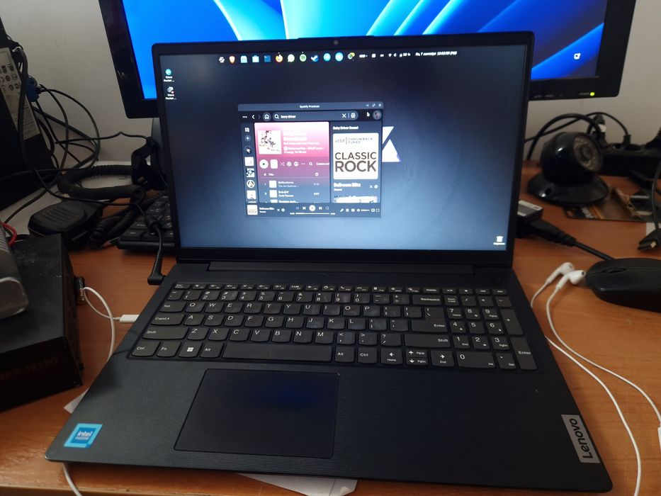 Ноутбук lenovo v15 2g ijl