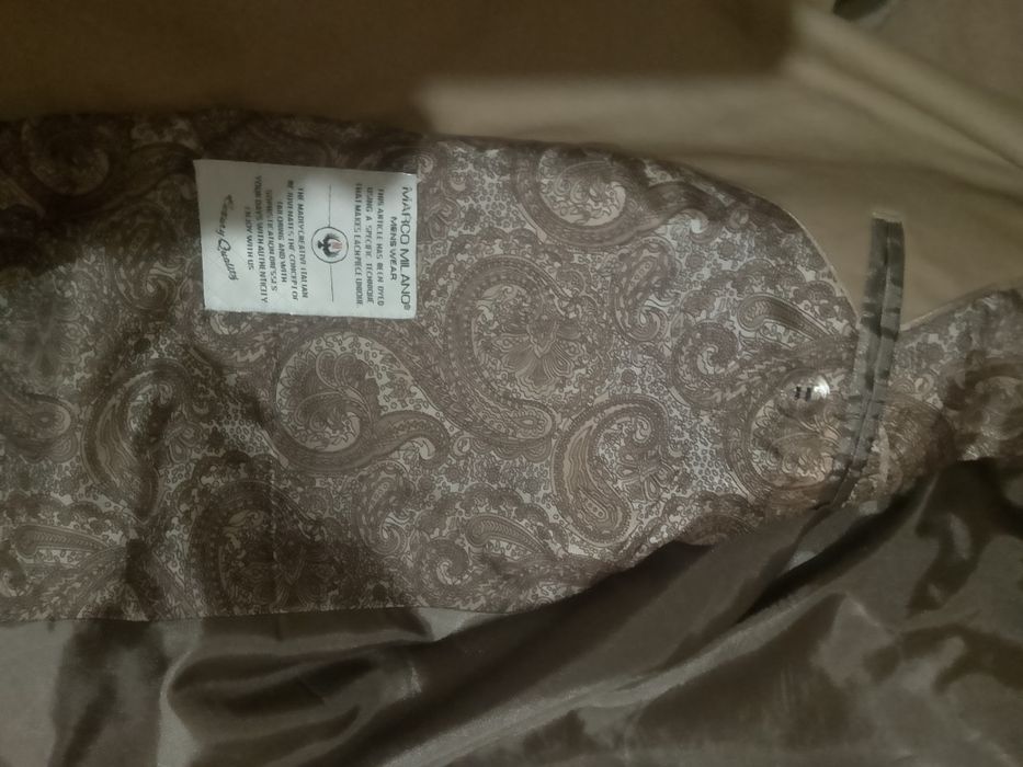 Костюм очень хороший