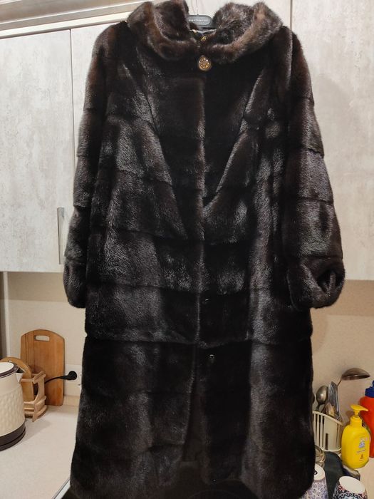 Шуба новая в прекрасном состоянии