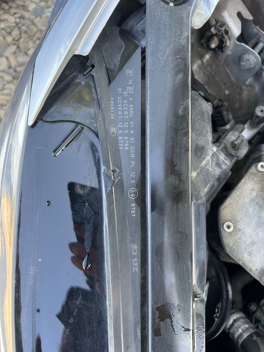 Far stânga cu xenon Volkswagen Golf 7