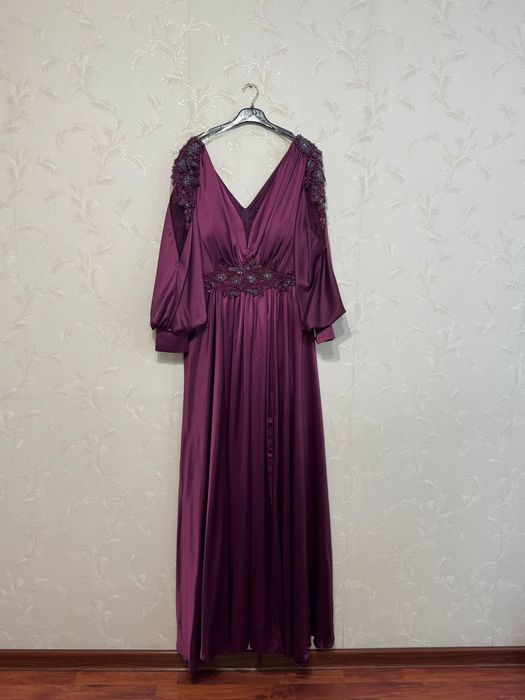 Распродажа вечерних бальных платьев