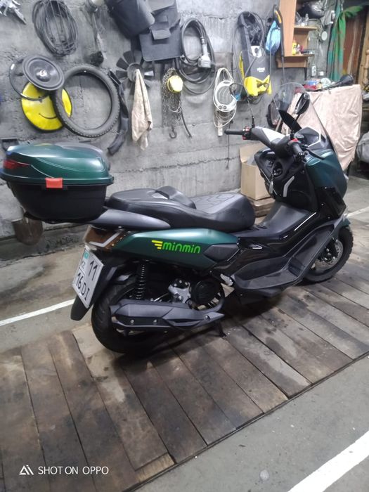 Продам макси-скутер