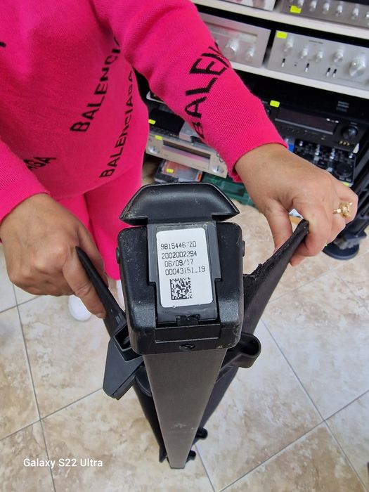 Продава се щора за Peugeot 5008 за 2017 година