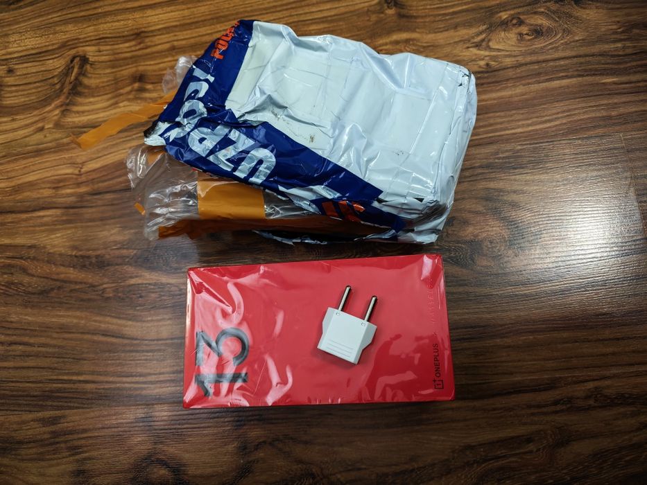 Продам OnePlus 13 12/256