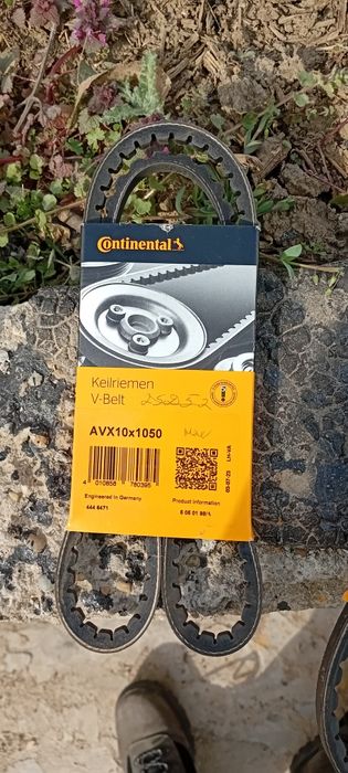 Пистови ремъци за автомобили няколко бройки